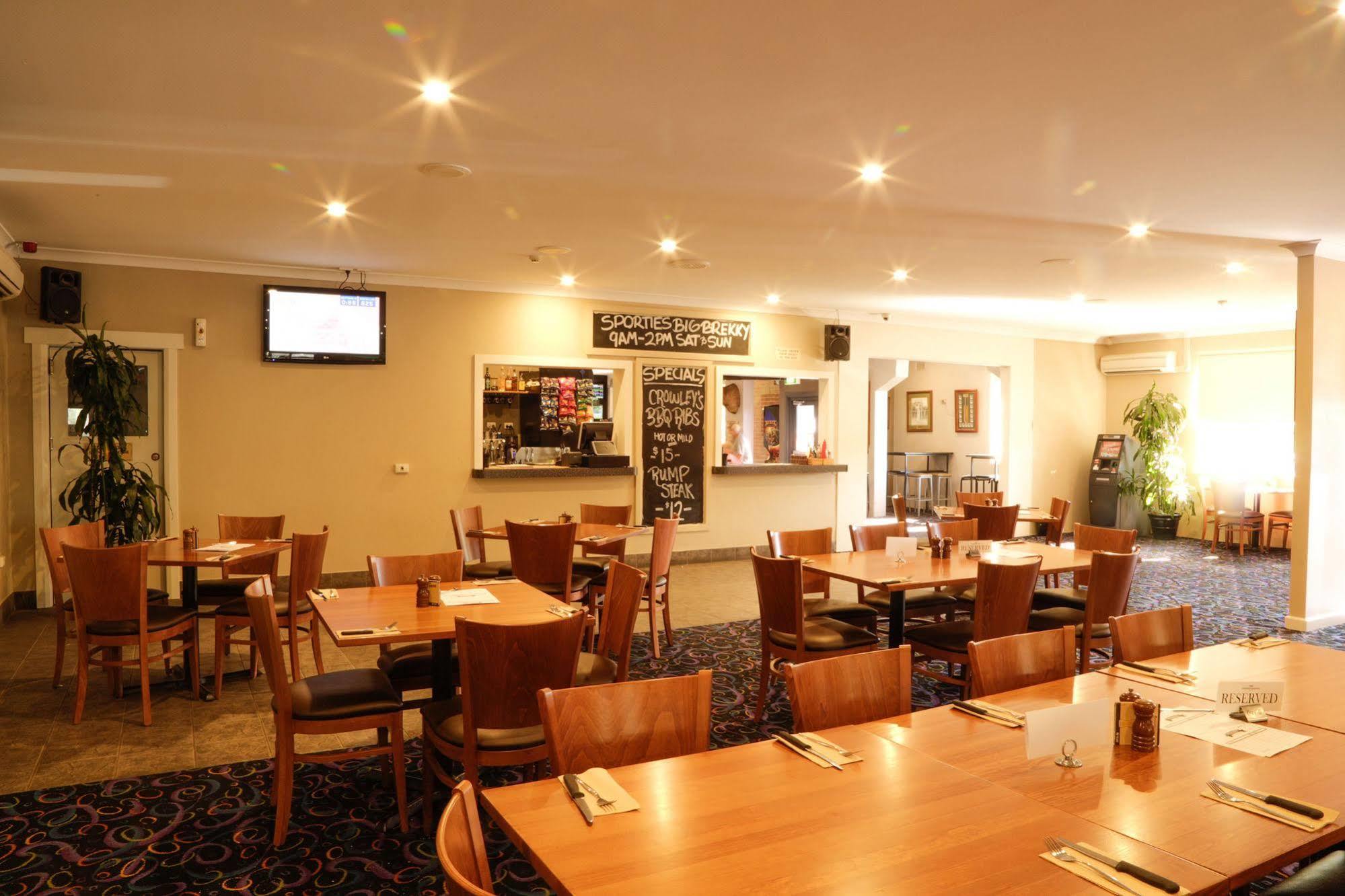 Sportsmens Club Hotel Wagga Wagga Buitenkant foto