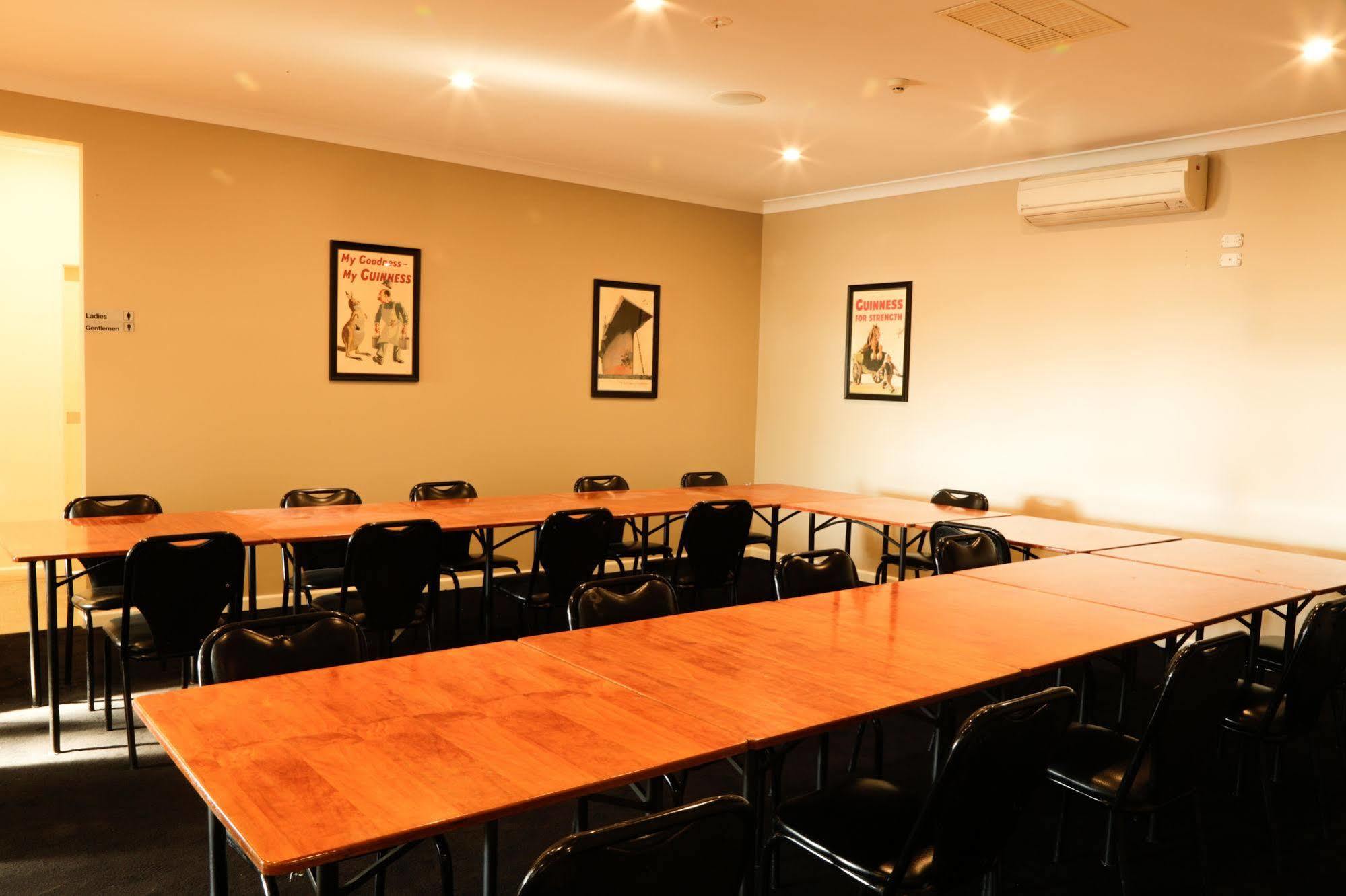 Sportsmens Club Hotel Wagga Wagga Buitenkant foto